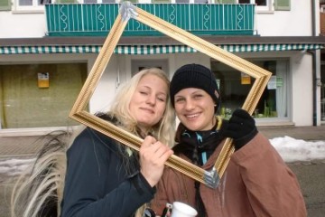 428118_357669460921978_306362212_n-360x240